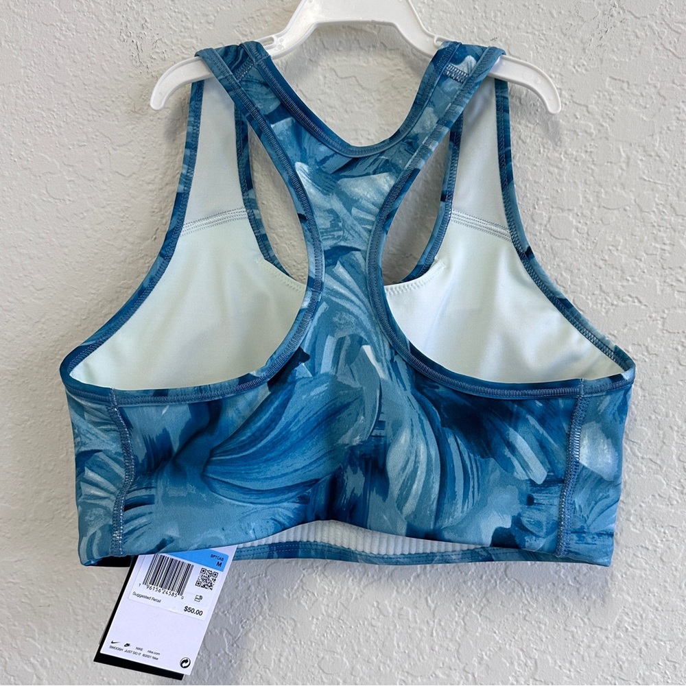 Bundle Nike Pro Women's 5" Shorts & Swoosh Medium-Support Padded Sports Bra - Picture 3 of 14